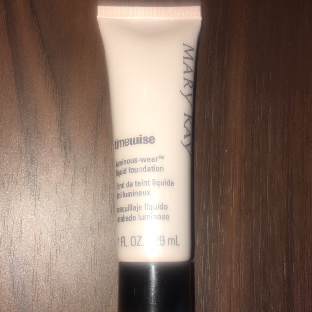 Mary Kay luminous wear liquid foundation BRONZE 7